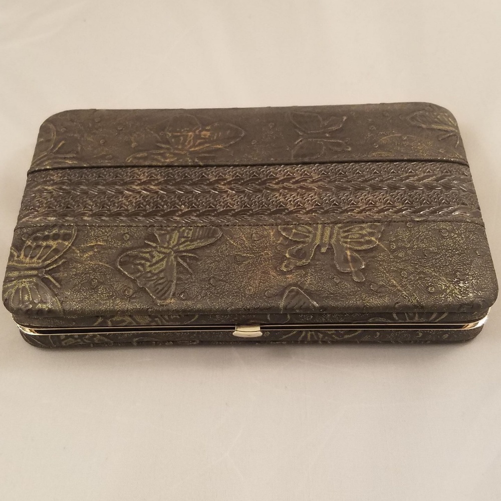 A Women's Brownish-Gold Non-Branded Wallet Clutch